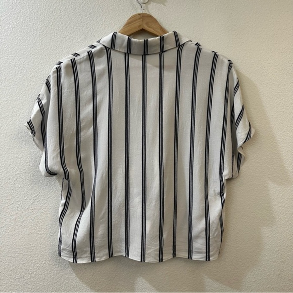 Aritzia Wilfred Navy White Tie Front Blouse Size XS - Picture 7 of 10